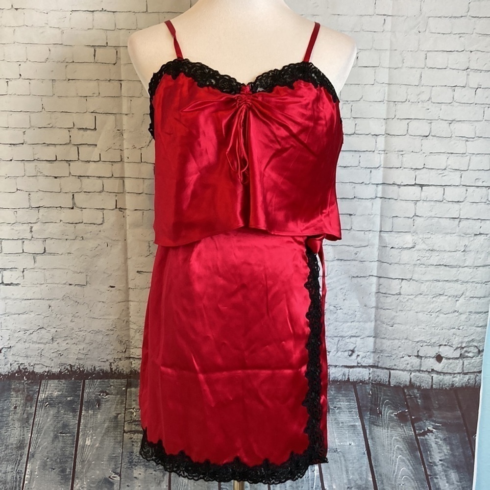 Victoria’s NWT Secret Silk Red Black Lace Cami Wrap Skirt 90s Gold Label Vintage